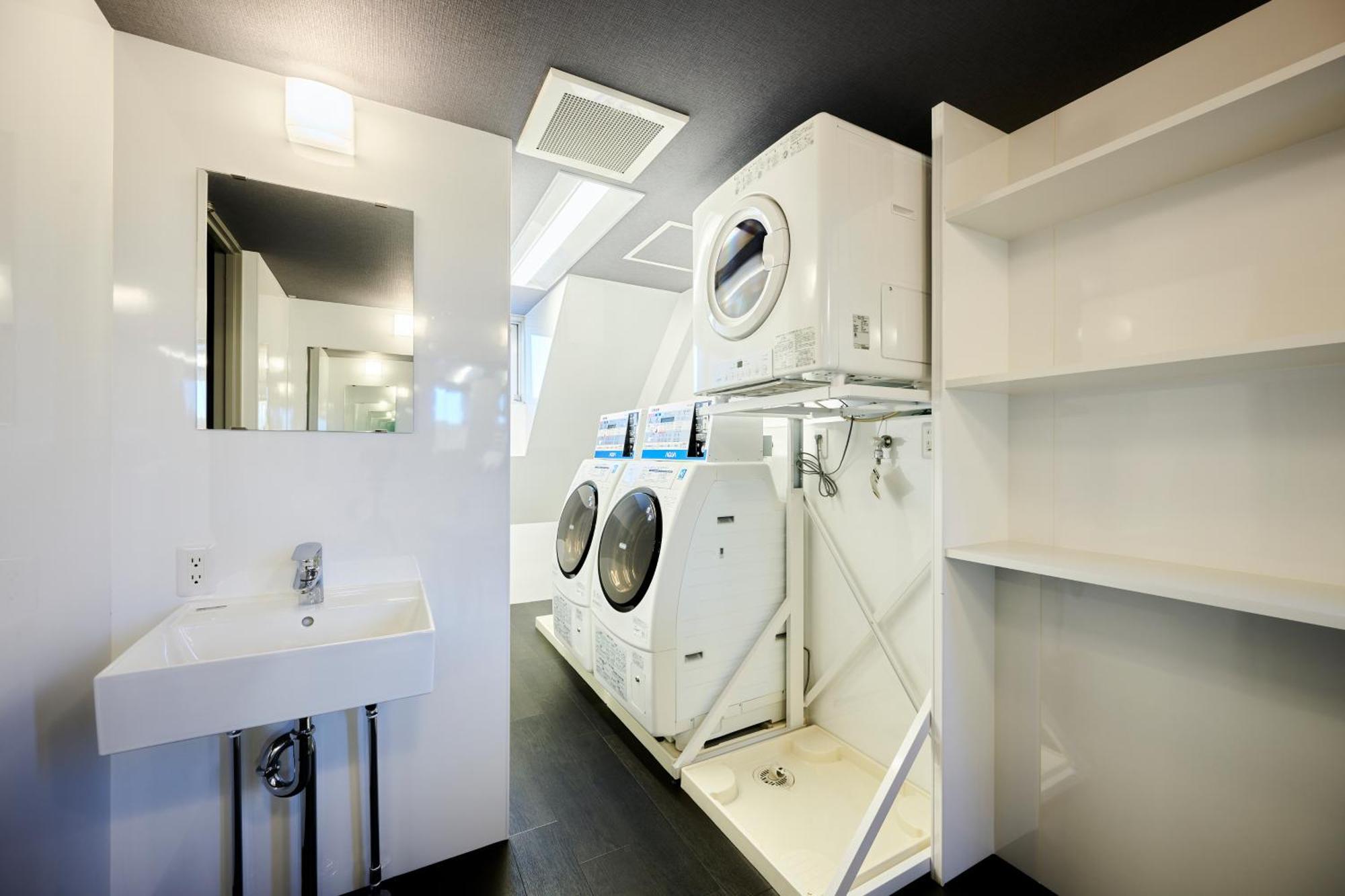 Capsule Hotel Continue Nijojokita Kyoto Bagian luar foto